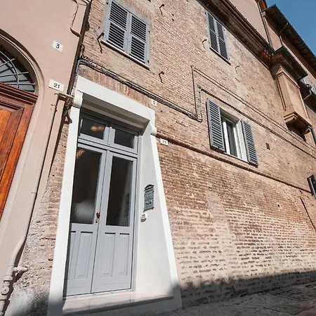 L'angolo Di Noe Σενιγκάλια